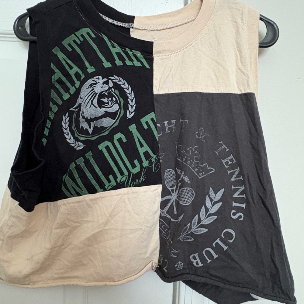 Hollister wildcat cropped tank top